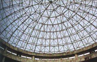 桦甸铝镁锰板屋面网架在设计时要注意哪些细节